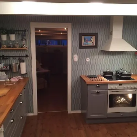 Koselig Gammelt Gardstun סטוונגר