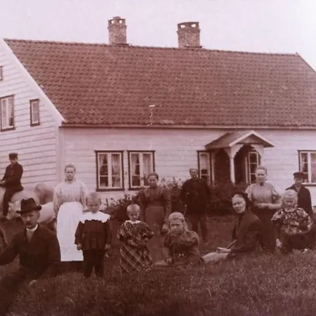 Koselig Gammelt Gardstun