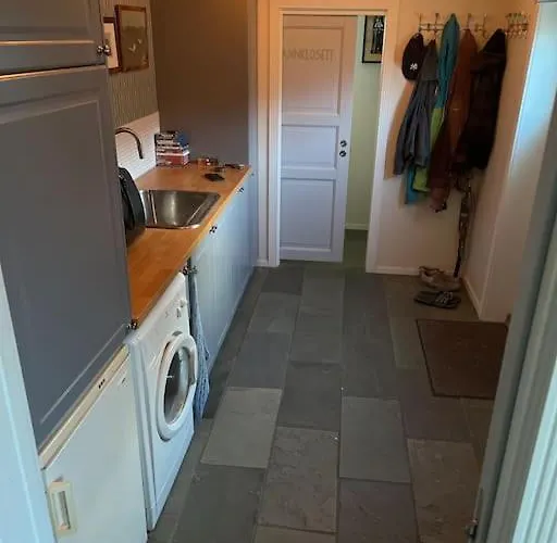 Koselig Gammelt Gardstun * Stavanger