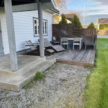 Apartament Koselig Gammelt Gardstun